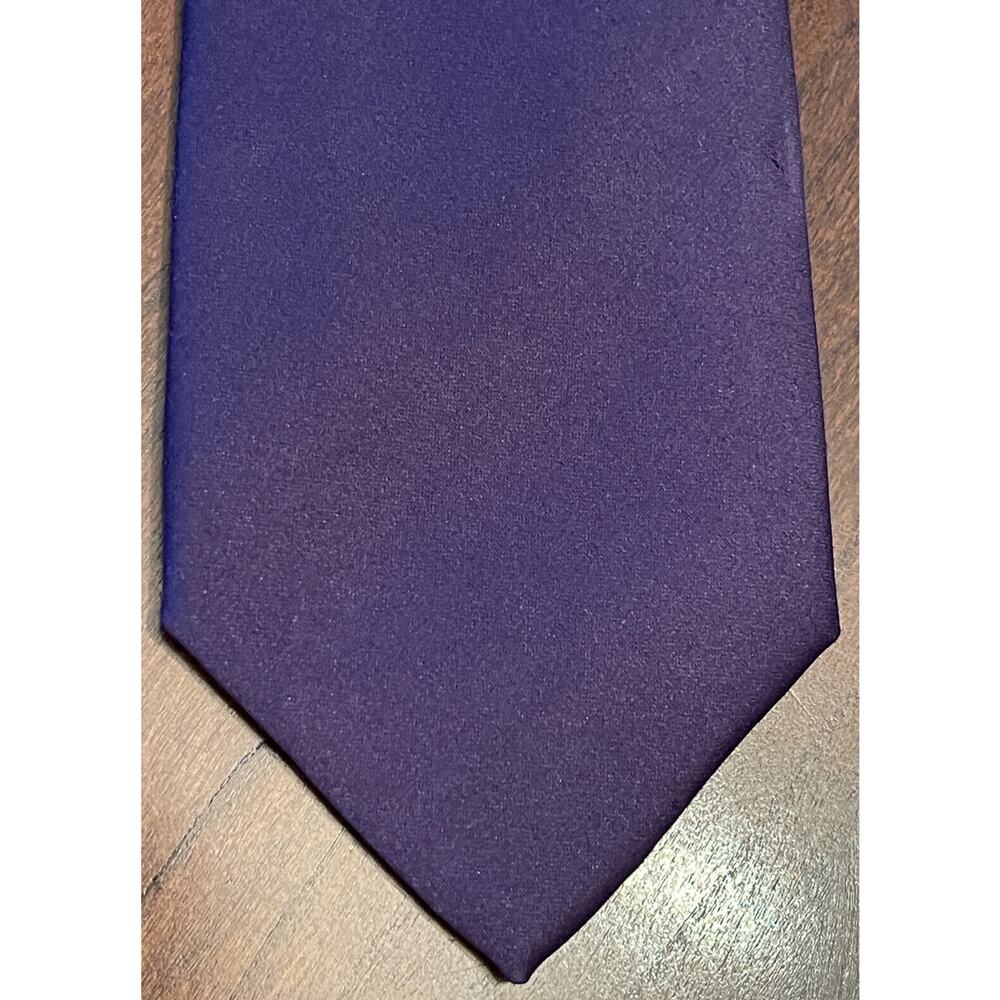 Retro Paris Purple Hand Made 100% Silk Men’s Neck Tie Made In China